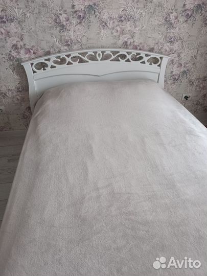 Кровать двухспальная с матрасом бу 140 200