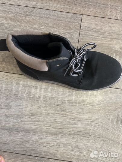 Ботинки на мальчика 35