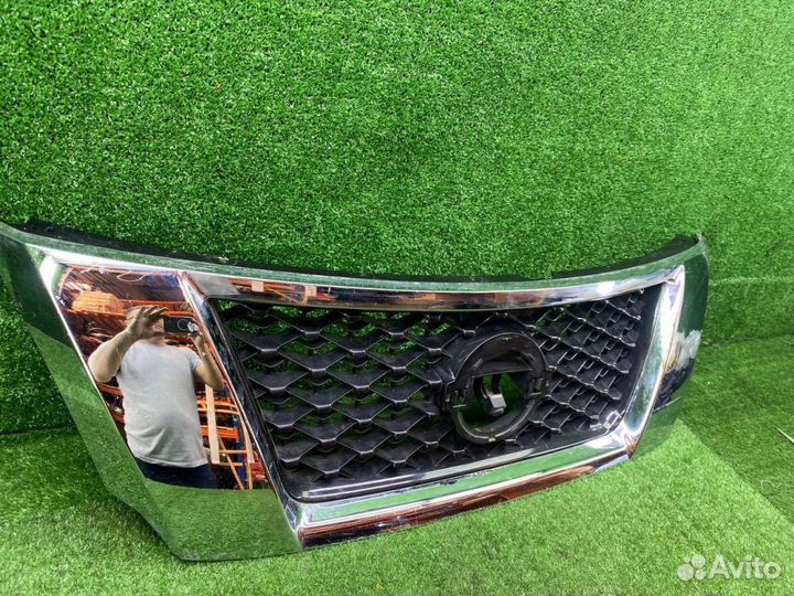 Решетка радиатора Nissan Pathfinder 15-19г 5427