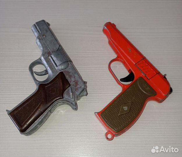 Детская игрушка пистолет, СССР металл