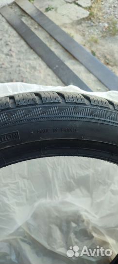 Gislaved Frost 225/40 R18