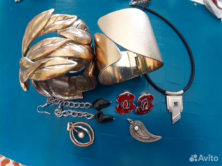 Лот винтажной бижутерии США и Европа пакетом