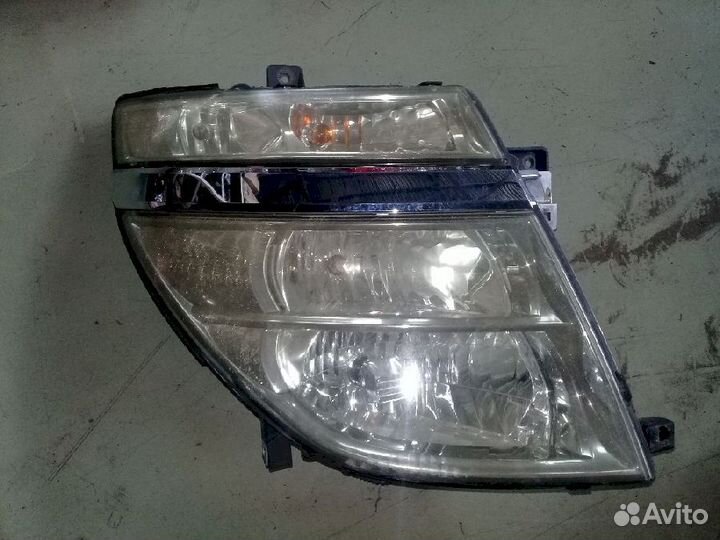 Фара правая 100-24826 nissan Nissan Elgrand MNE51