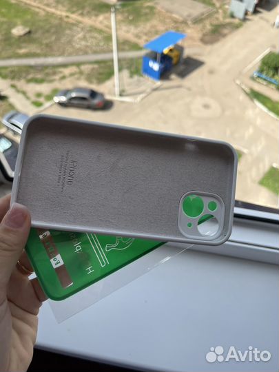 Чехол на iPhone 14