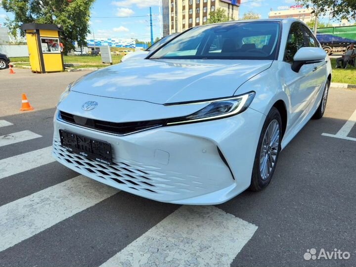 Toyota Camry 2.0 CVT, 2024