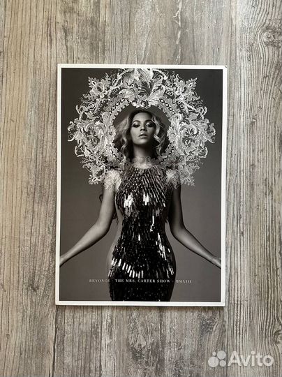 Beyonce Tourbook турбук