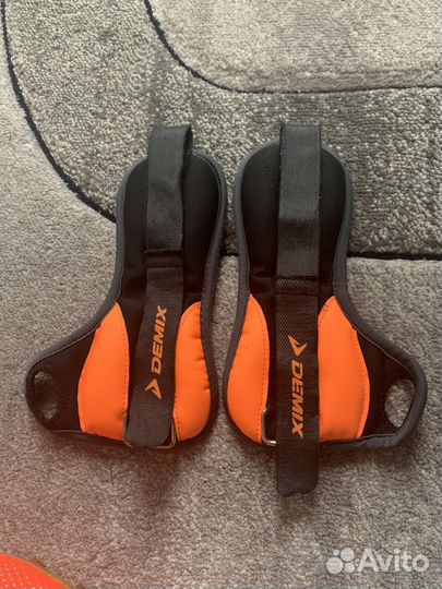 Футбольные бутсы, шиповки, утяжелители