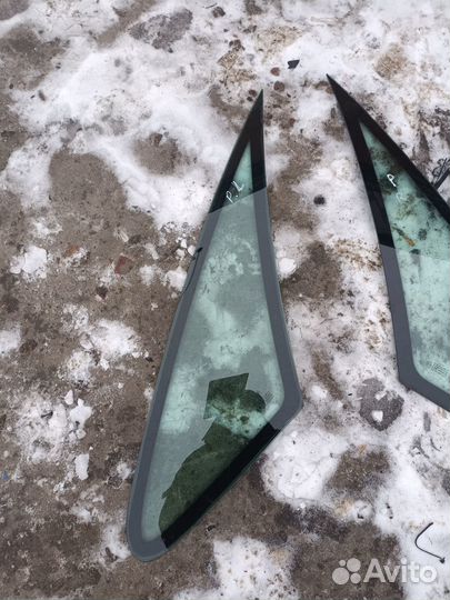 Форточка передняя левая Citroen Xsara Picasso