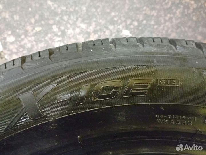 Michelin X-Ice XI3 215/55 R17