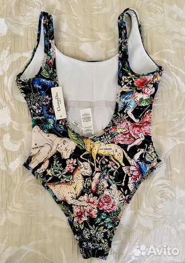 Купальник женский слитный 46 48 новый