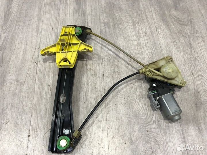 Стеклоподъемник задний левый Volkswagen Polo 5