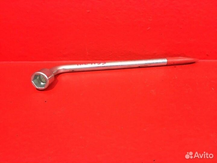 Ключ баллонный Volvo Xc90 1 2.5 B5254T2 2006