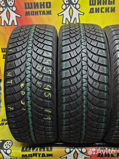 Kumho WinterCraft WP71 245/45 R19 и 275/40 R19 102V