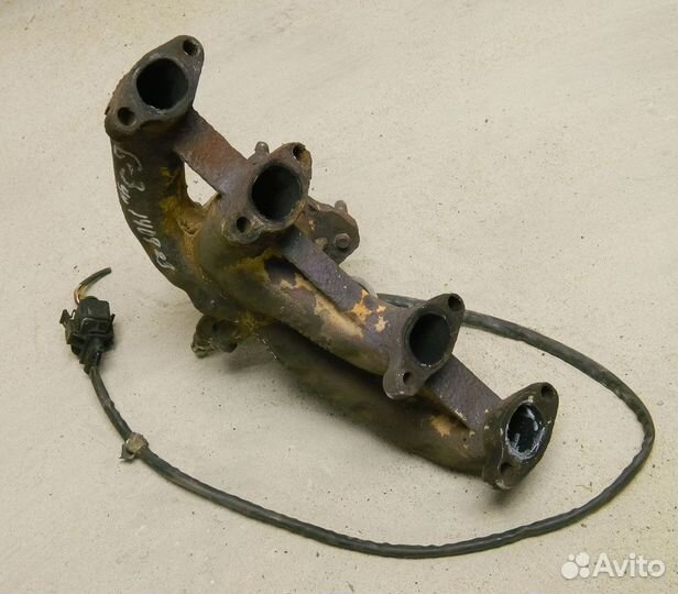 Коллектор выпускной VW Golf 3 1.8 ABS