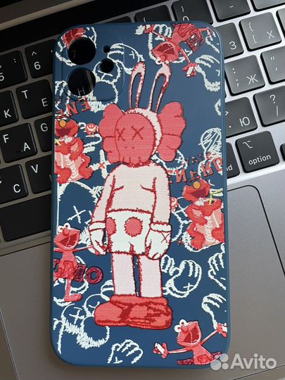 Чехол на iPhone 11 с принтом и защитой камеры