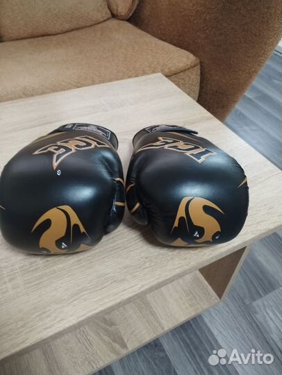 Боксерские перчатки детские 8 oz