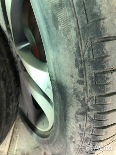 Bridgestone Dueler H/P 235/50 R18
