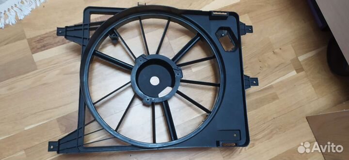 Дефлектор, кожух радиатора Logan LFc 0969