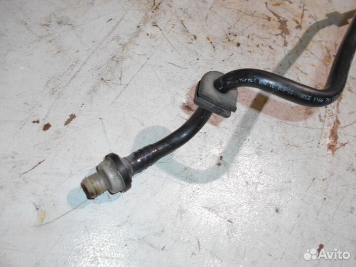 Трубка вакуумная BMW 7 E65