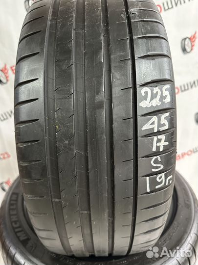 Michelin Pilot Sport 4 225/45 R17 и 245/45 R17 94Y