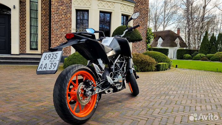 Ktm duke 200