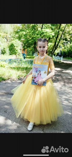Платье для девочки на праздник желтое