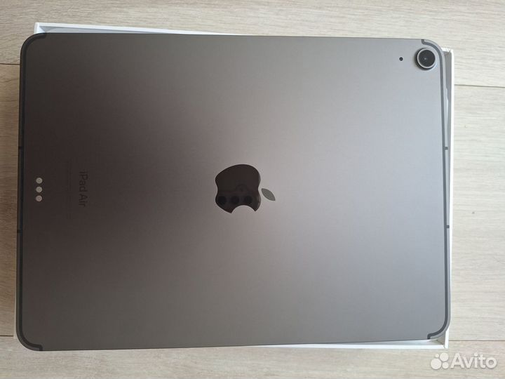 Планшет iPad Air 10,9 (2022) Wi-Fi+Cellular 256 Gb