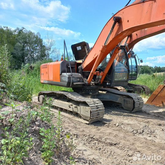 Гусеничный экскаватор Hitachi ZX240-5G, 2017