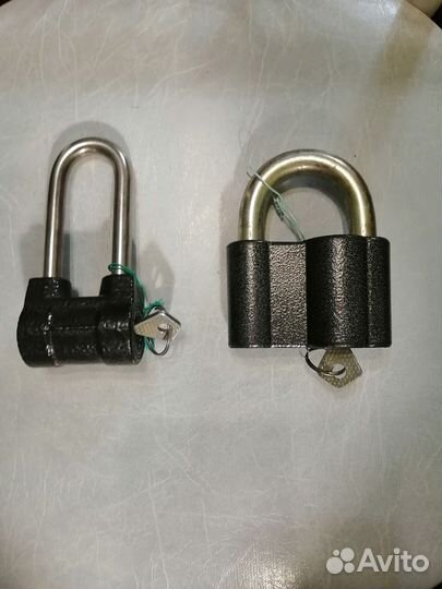 Замок дверной накладной