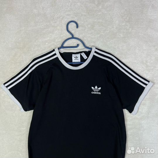 Футболка adidas