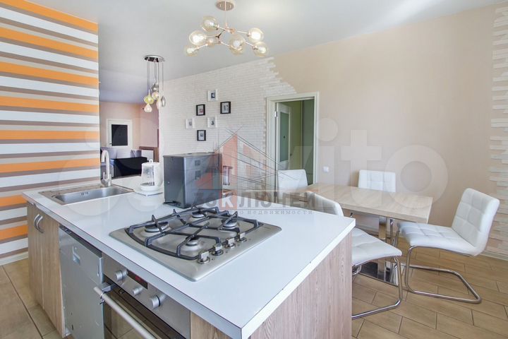 Таунхаус 245 м² на участке 2,5 сот.