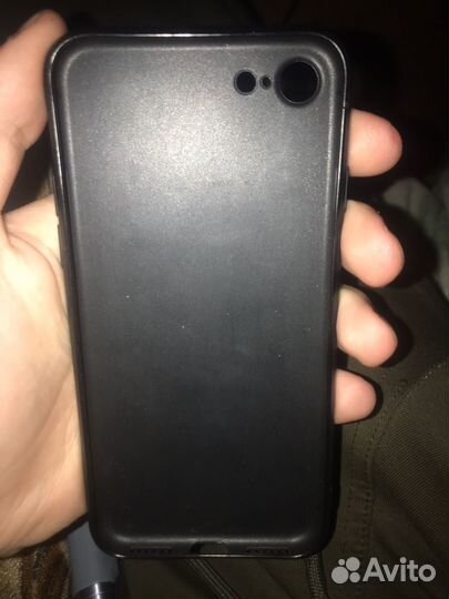 Чехол на iPhone 7