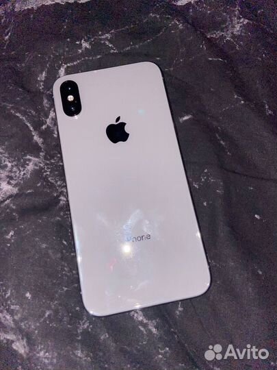 iPhone X, 64 ГБ