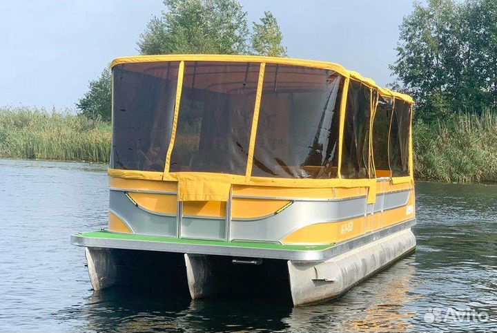Прогулки по реке. Аренда катера