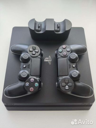 Sony PS4 PlayStation 4 Slim 1Tb + 2 геймпада