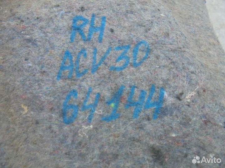 Обшивка багажника правая Toyota Camry ACV30 2AZ-FE