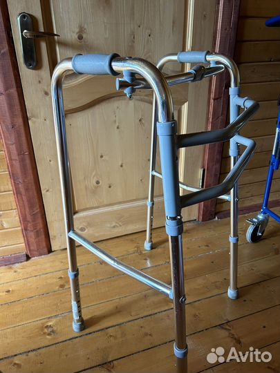 Ходунки для инвалидов