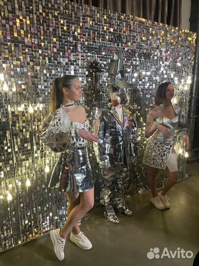 Зеркальный заяц на выпускной/ шоу