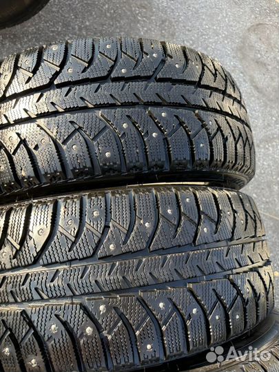 Bridgestone Ice Cruiser 7000S 205/50 R17