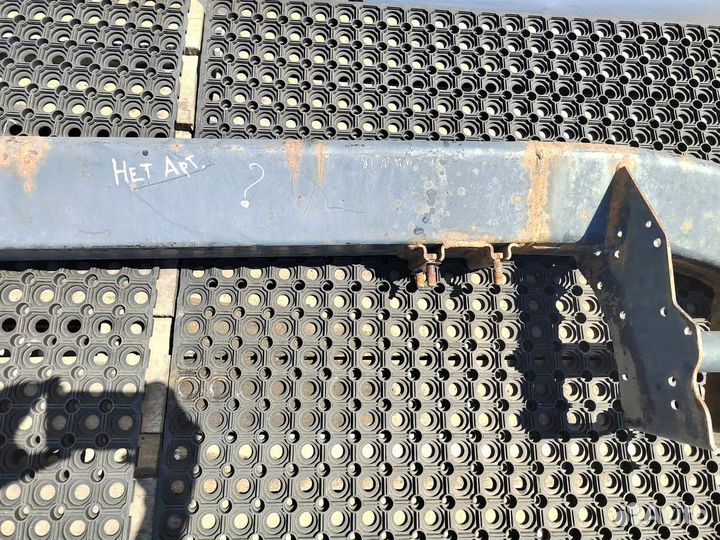 81416505024 Усилитель переднего бампера