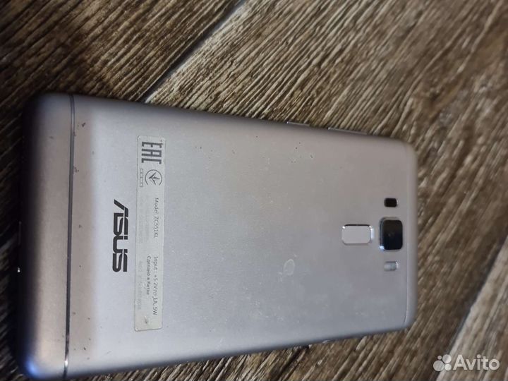Смартфон asus ZC551KL
