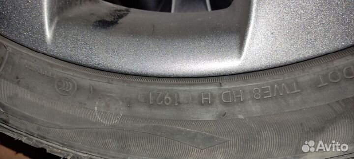 Headway HU901 275/40 R20 и 315/35 R20