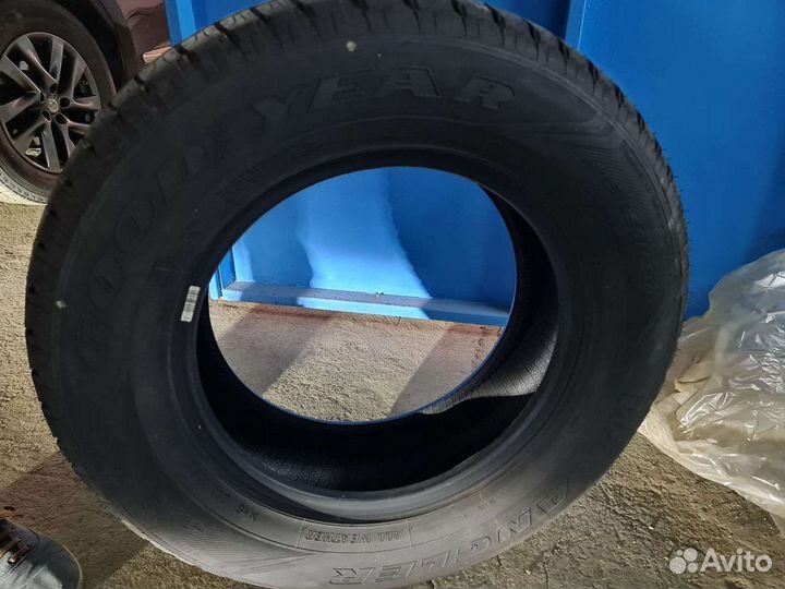 Goodyear Wrangler HP All Weather 255/65 R17 110T