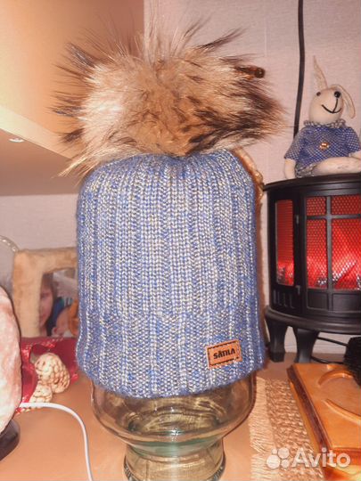 Шапка с натуральным помпоном