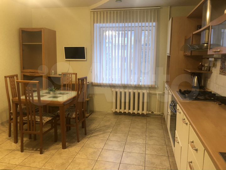 2-к. квартира, 72 м², 5/5 эт.