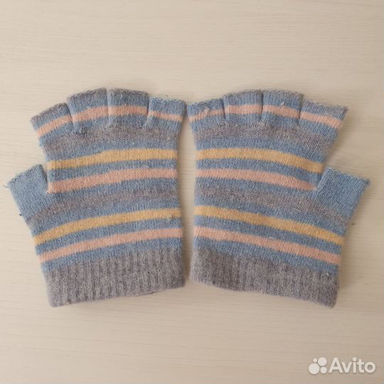 Перчатки с обрезанными пальцами для девочки