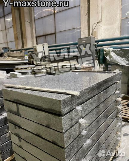 Памятники из гранита «Цветок Урала» опт