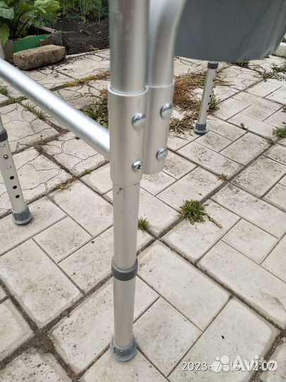 Кресло туалет для пожилых