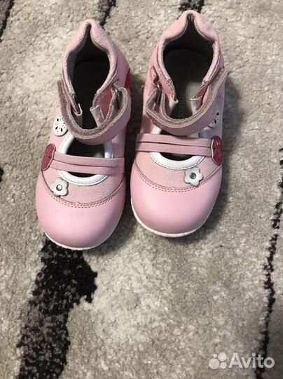 Туфли для девочки 24 размер