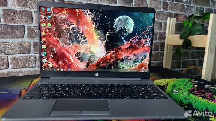 HP 255 G8 Rayzen 3-5300U/8/Radeon/SSD 256/FullHD